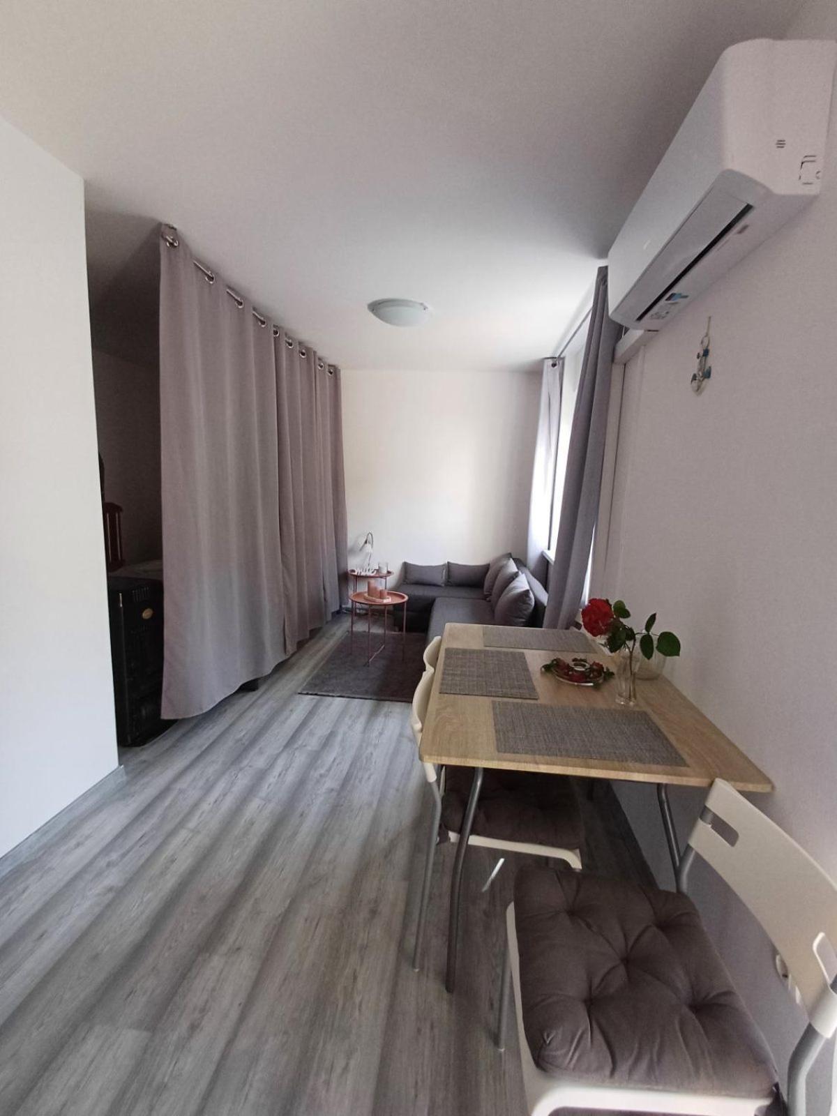 Apartment Nakit Kanal Esterno foto